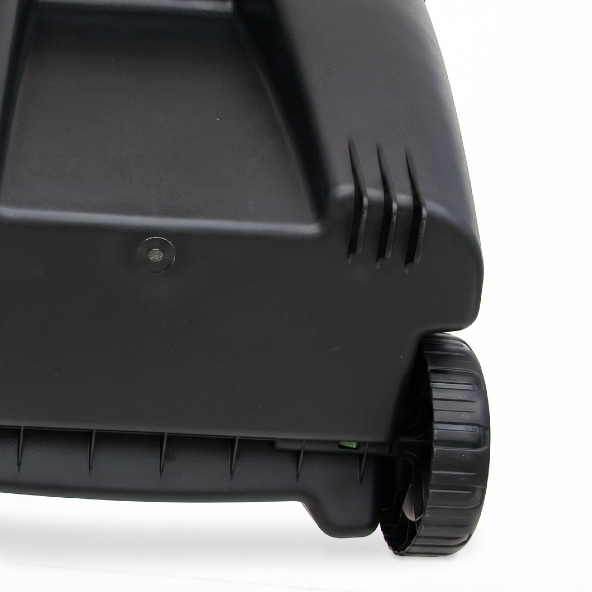 Close up of garden caddy rear wheel
