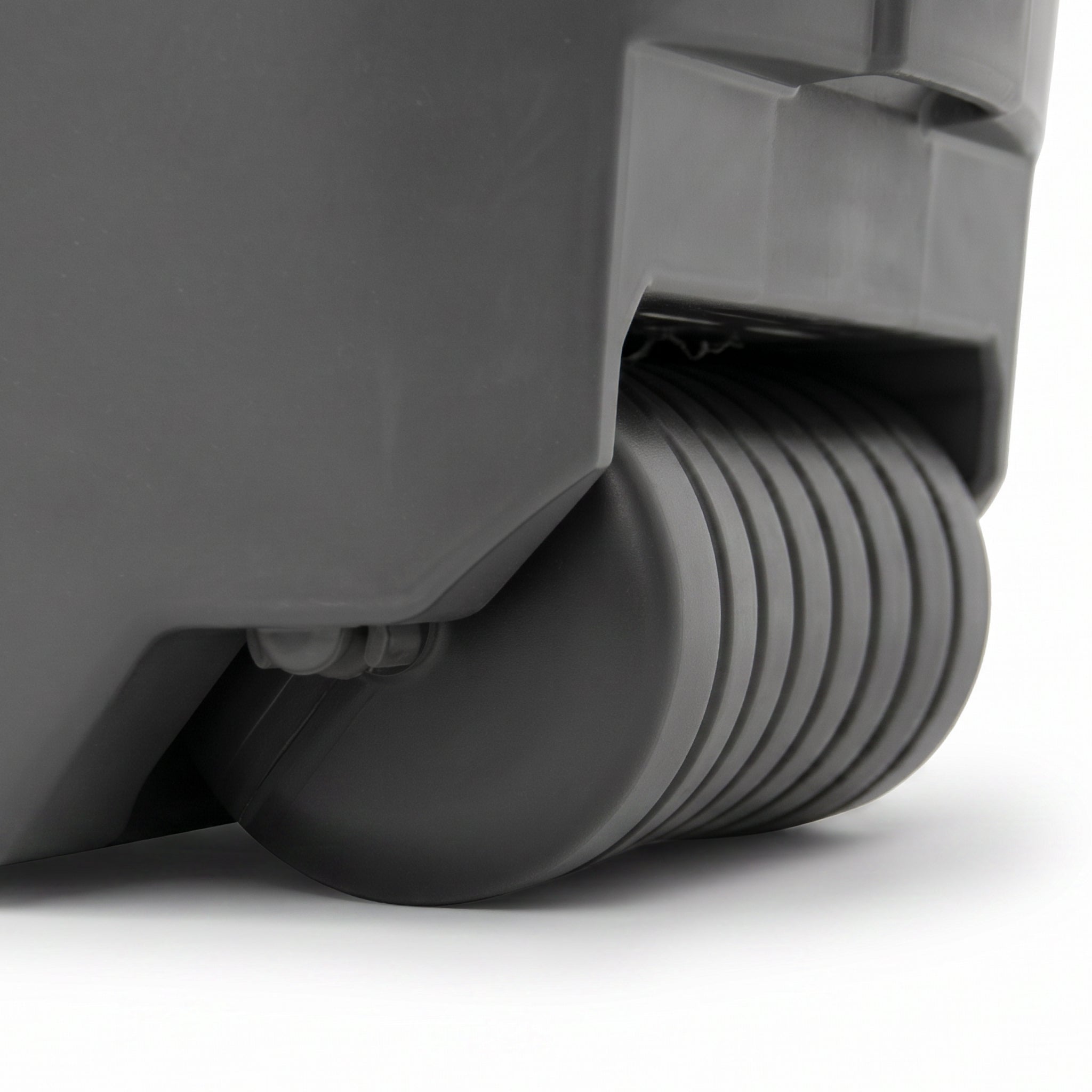 Close up of wide ribbed roller wheel