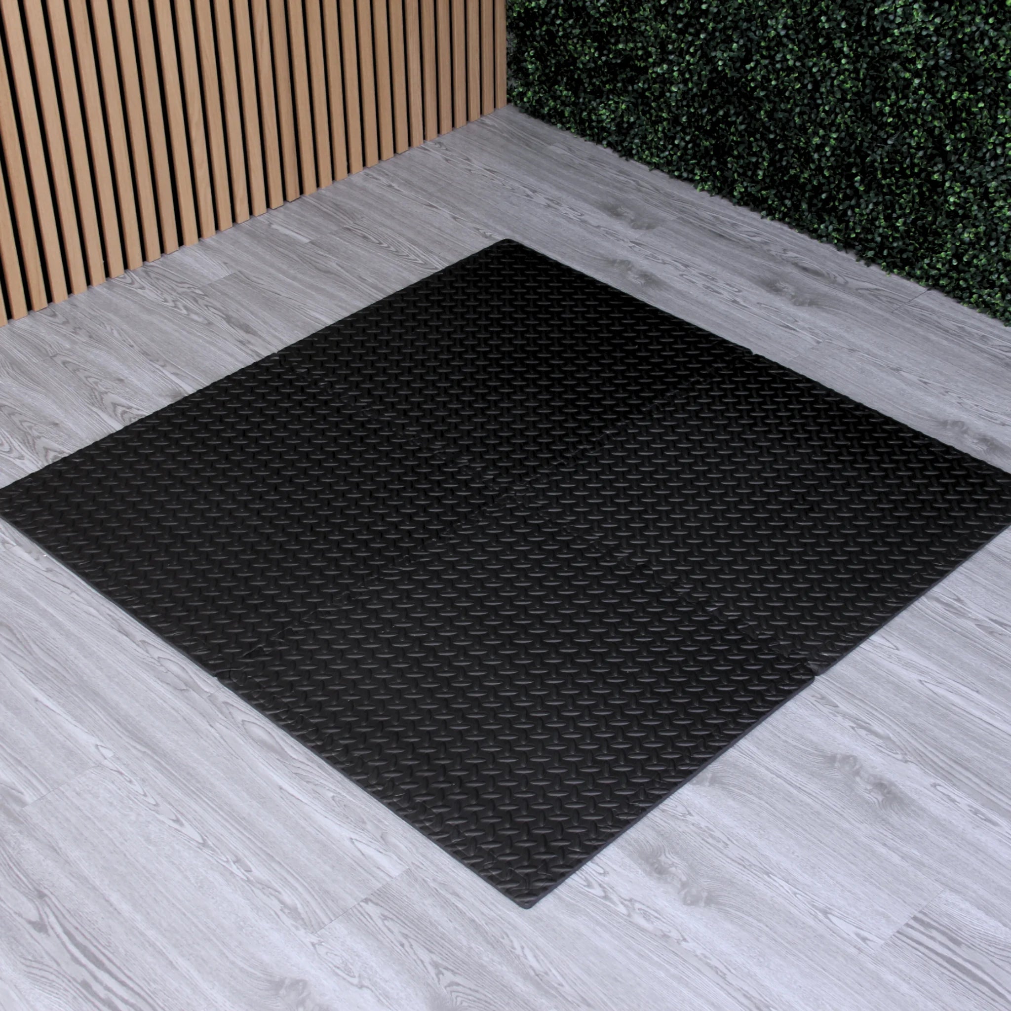 Showcasing all-purpose interlocking flooring for versatile use