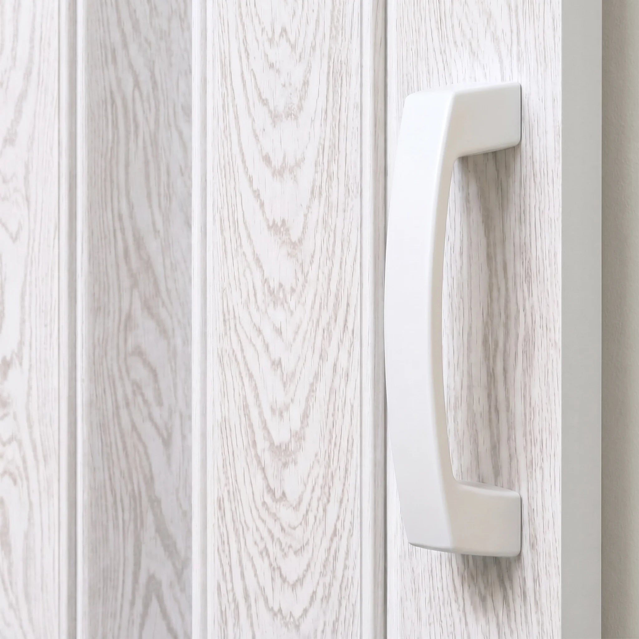 Close up folding door handle